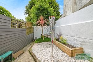 Photo 21- click for photo gallery